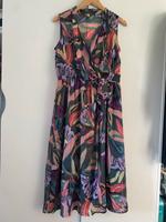 Wunderschönes Kleid von Street One Gr 38 mit Unterkleid Niedersachsen - Rinteln Vorschau