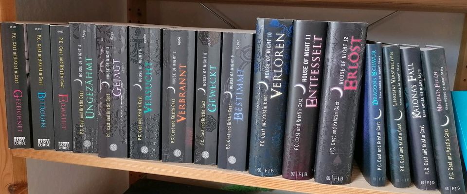 House of Night Buchreihe in Mommenheim