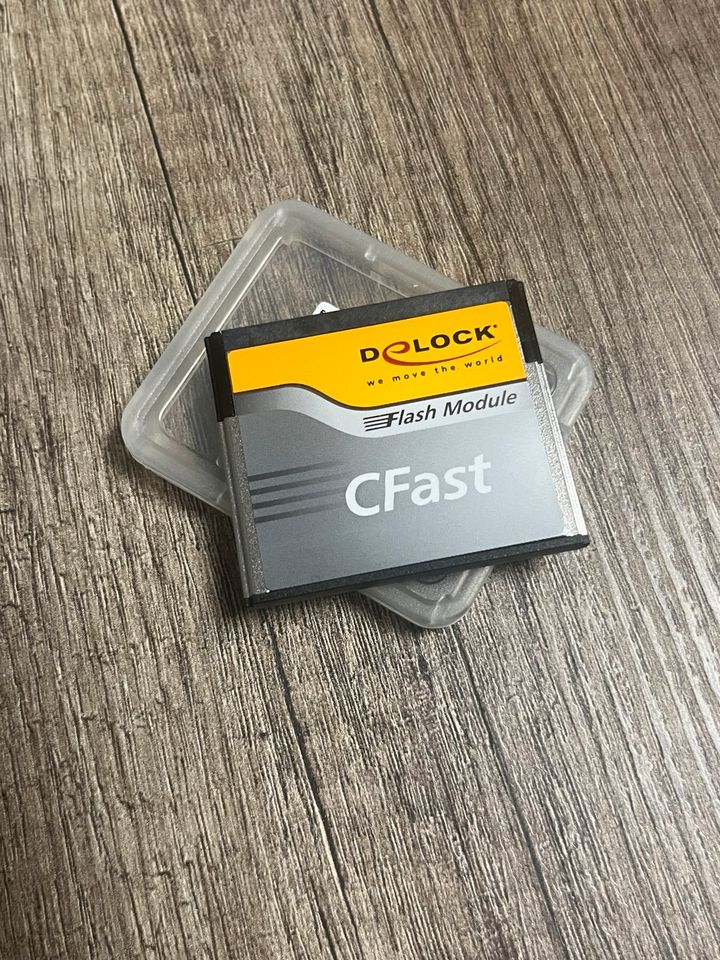 Delock SATA 6 Gb/s CFast Flash Card 32 GB Typ MLC in Bremen