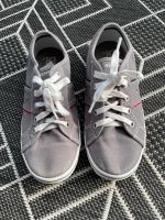 35 Hilfiger Sneaker Halbschuhe Sommerschuhe Nordrhein-Westfalen - Höxter Vorschau