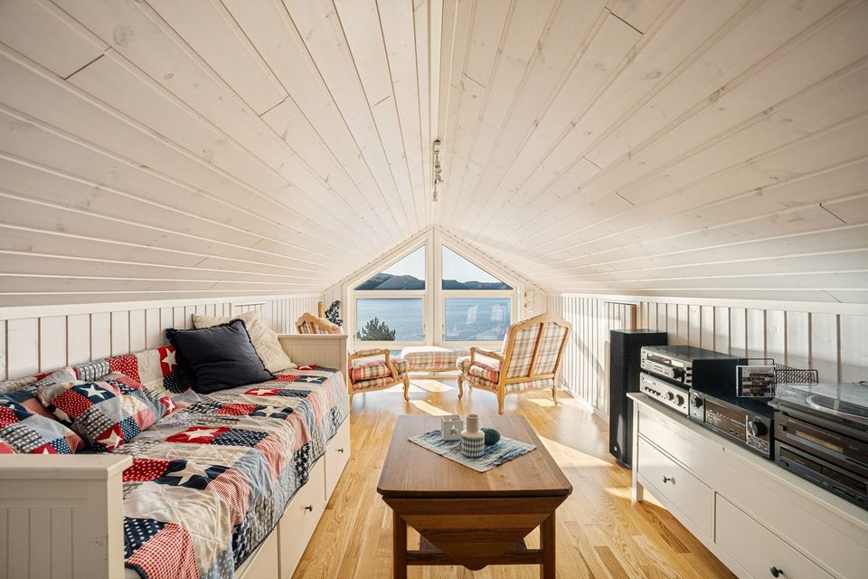 Traumhaus in West-Norwegen | Große Terrasse & privater Bootssteg in Bernau