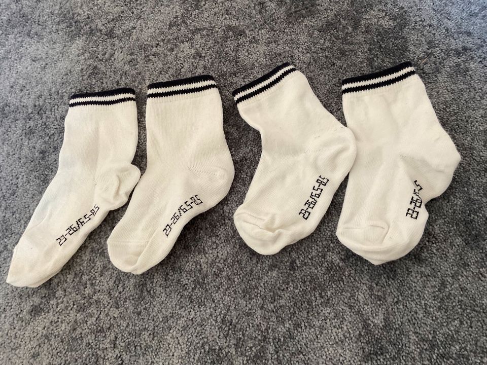 5 Paar Socken  davon 3x TCM neu OVP pink lila  / weiß / Gr.23-26 in Seester