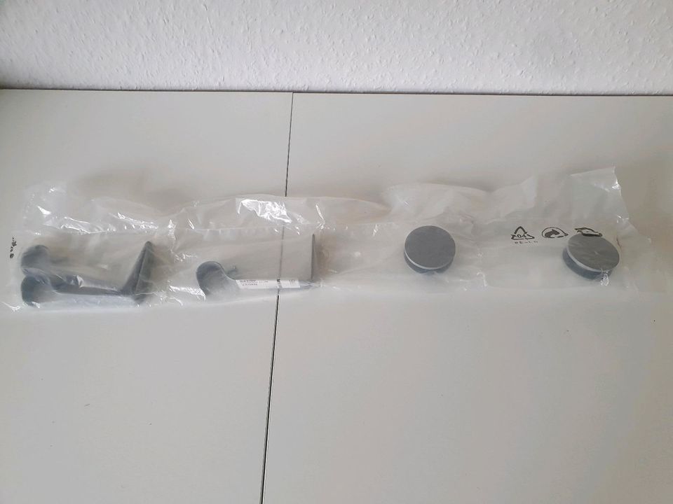 IKEA Halterung VAGEN Gardinenstange mit Endkappen in Gießen
