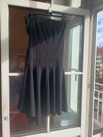 schulterfreies schwarzes Kleid, Gr. 40 Wet Seal München - Schwabing-West Vorschau