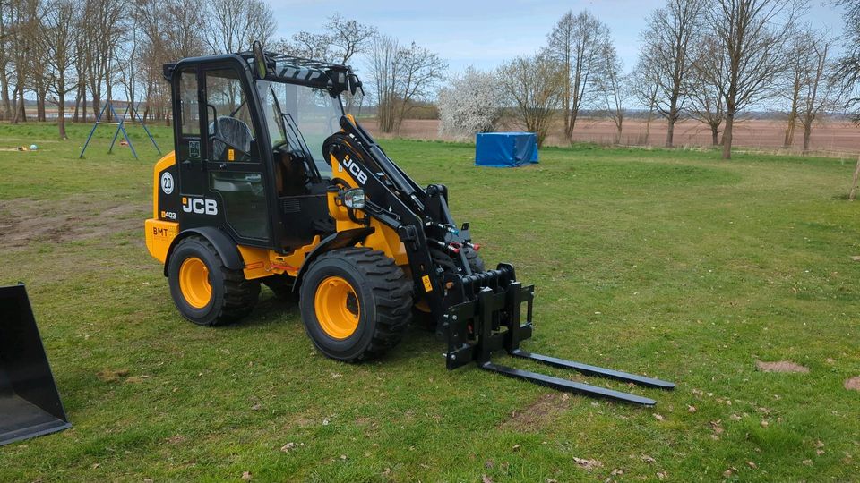 Radlader JCB 403 zu vermieten/leihen in Lübtheen