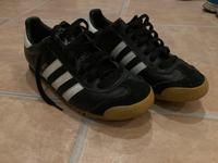 Adidas Rom Sneaker Gr. 42 neuwertig Brandenburg - Neuzelle Vorschau
