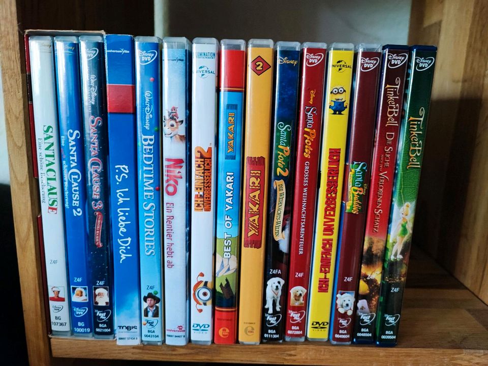 15 Kinder DVDs Disney Tinkerbell Santa Clause /Pfote Yakari usw in Delmenhorst