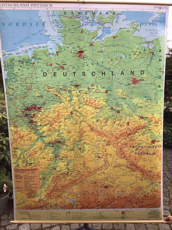 Wandkarte Geographie - Deutschland, physisch in Berlin