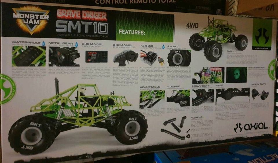 Monster-Jam Monstertruck Axial Smt-10 Grave-Digger OVP 1:10 RC in Nauheim