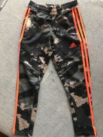 adidas Trainingshose, Jogginghose Camouflage Neonorang NEUwertig Pankow - Prenzlauer Berg Vorschau