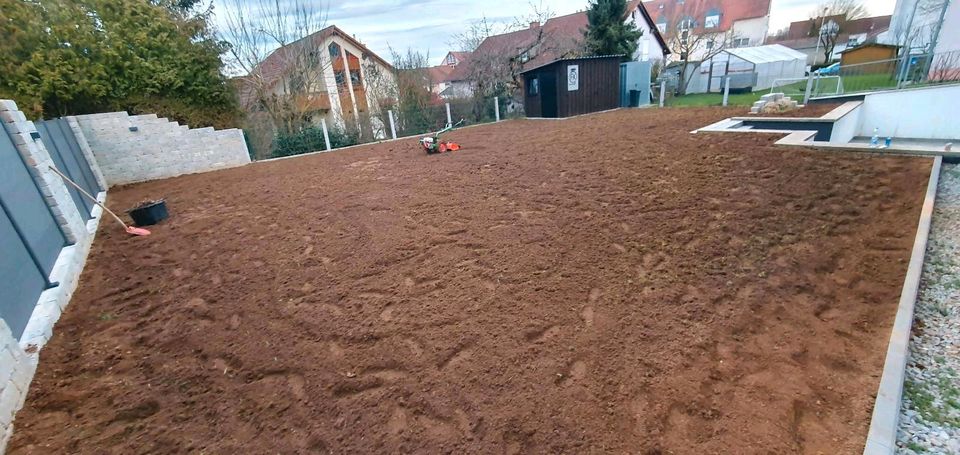 Arbeiten mit Bodenfräse Gartenfräse Garten Fräsarbeiten in Hardheim