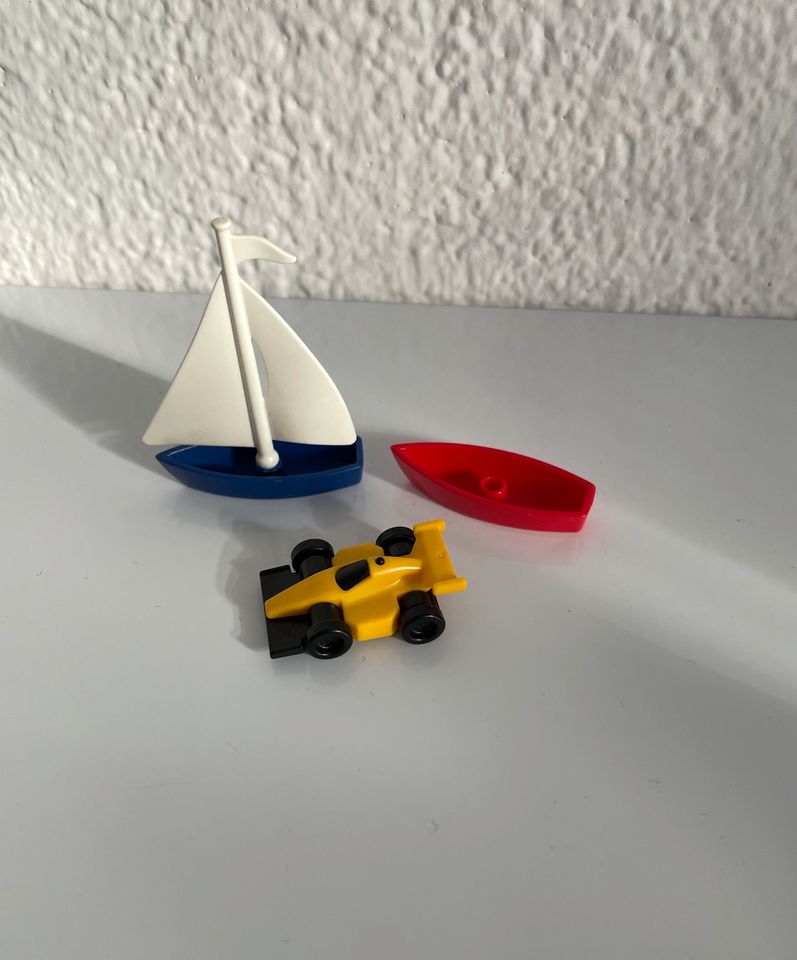 Playmobil, Kinderspielzeuge, Auto, Segelboot in Limburg