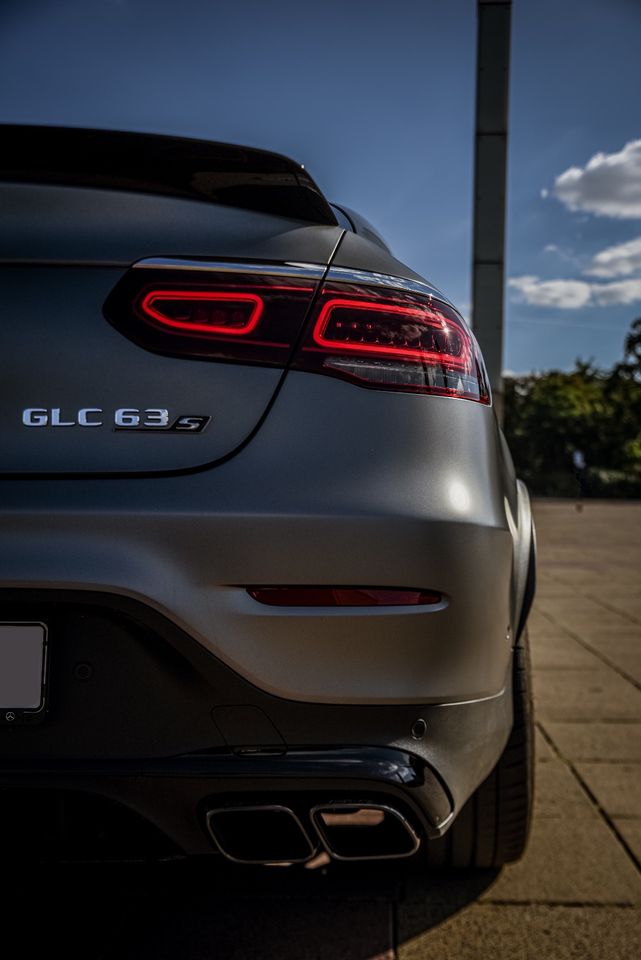 Mercedes-Benz GLC 63 S AMG Coupé 2021 mieten Berlin SUV Sportwagen Hochzeitsauto in Berlin