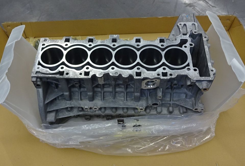 Original BMW N53B30A Motorblock NEU E87 E90 E60 E63 E65 E85 130i in Schloß Holte-Stukenbrock