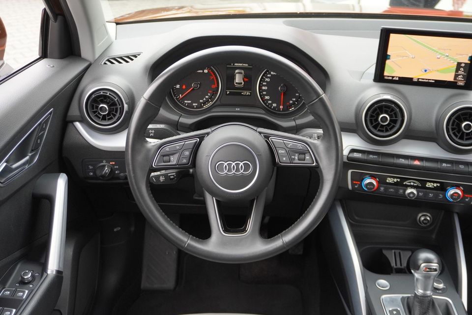 Audi Q2 2.0 40 TFSI quattro S tronic Navi AHK ACC LED in Leipzig