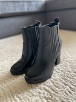2 Paar Schwarze Stiefeletten Leipzig - Holzhausen Vorschau