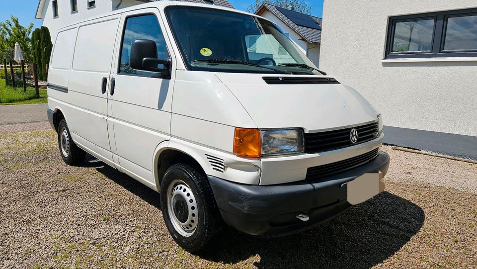 VW T4 Transporter 2.5 TDI 5 Zylinder in Achern