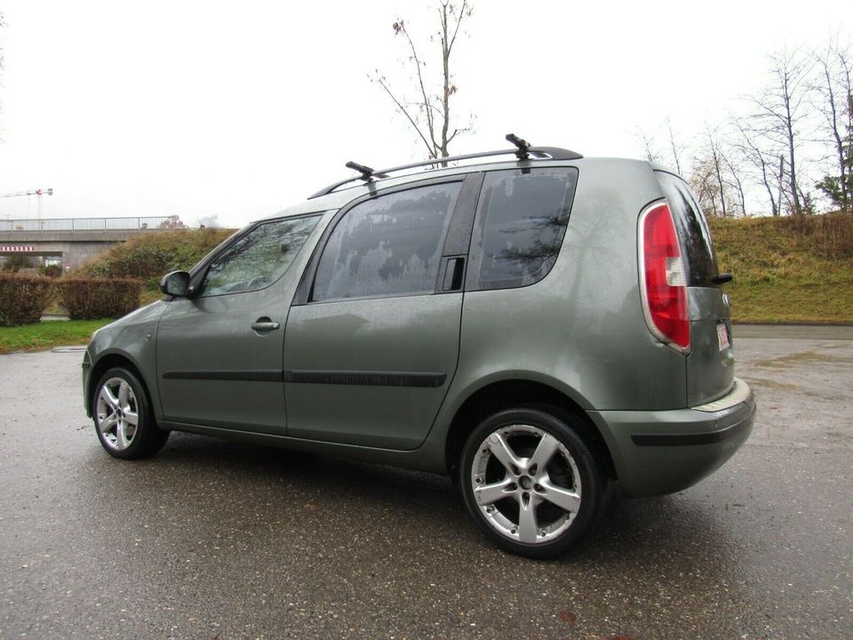 Skoda Roomster 1.9 TDI*Navi*Klima*Sitzh*PDC*TÜV 3.22 in Hechingen