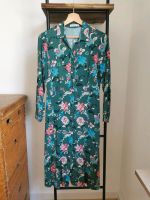 Grün floral gemustertes Kleid von Reserved Nordrhein-Westfalen - Mülheim (Ruhr) Vorschau