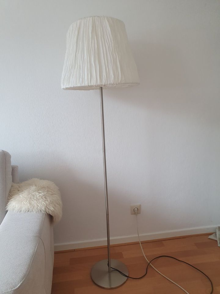 Stehlampe Ikea wie neu in Geseke