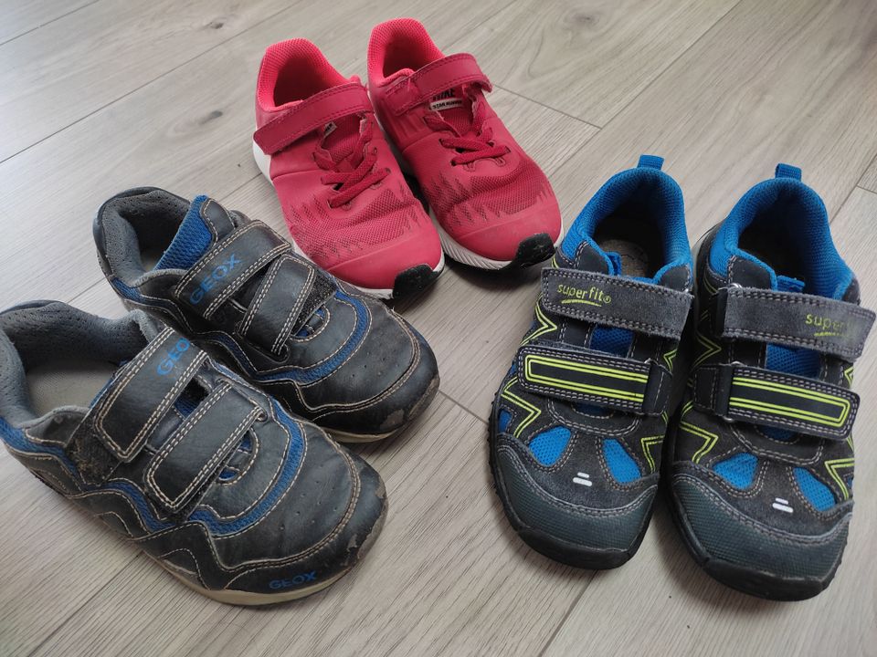 Schuhe Größe 31 ua Nike Geox Superfit Racing und Sandalen in Ludwigsburg