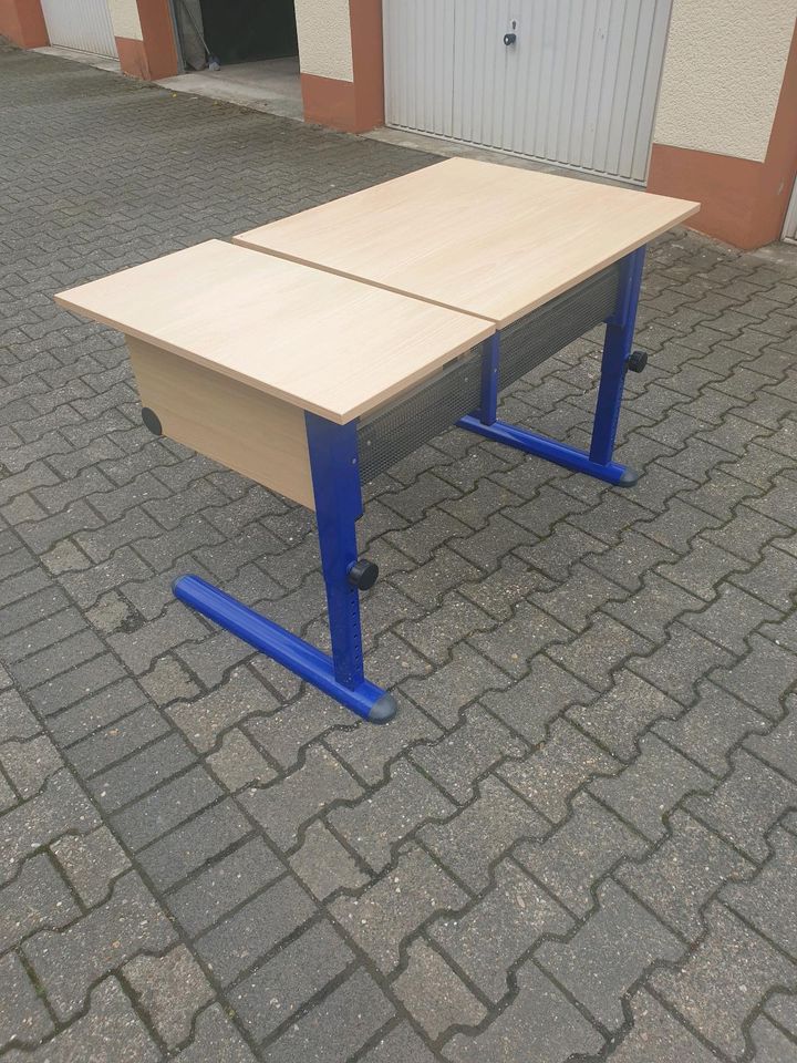 Schreibtisch Kindertisch 140 x 70 cm. in Kierspe