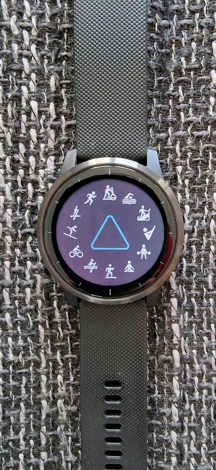 Garmin Vivoactive 4 45 mm schwarz, Smartwatch, Garmin, gebraucht in Schwabach