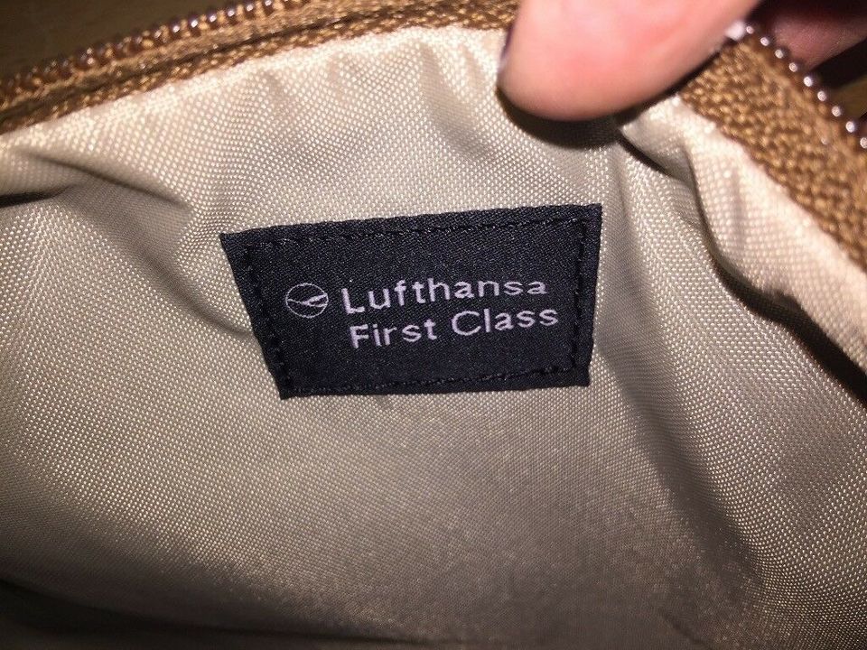 Lufthansa First Class amenity kit Bogner Kulturtasche in Olching