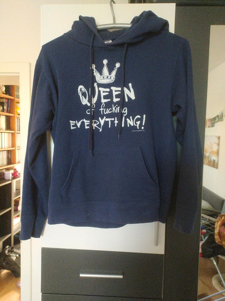 Queen of f***ing Everything EMP Hoodie in Werdau