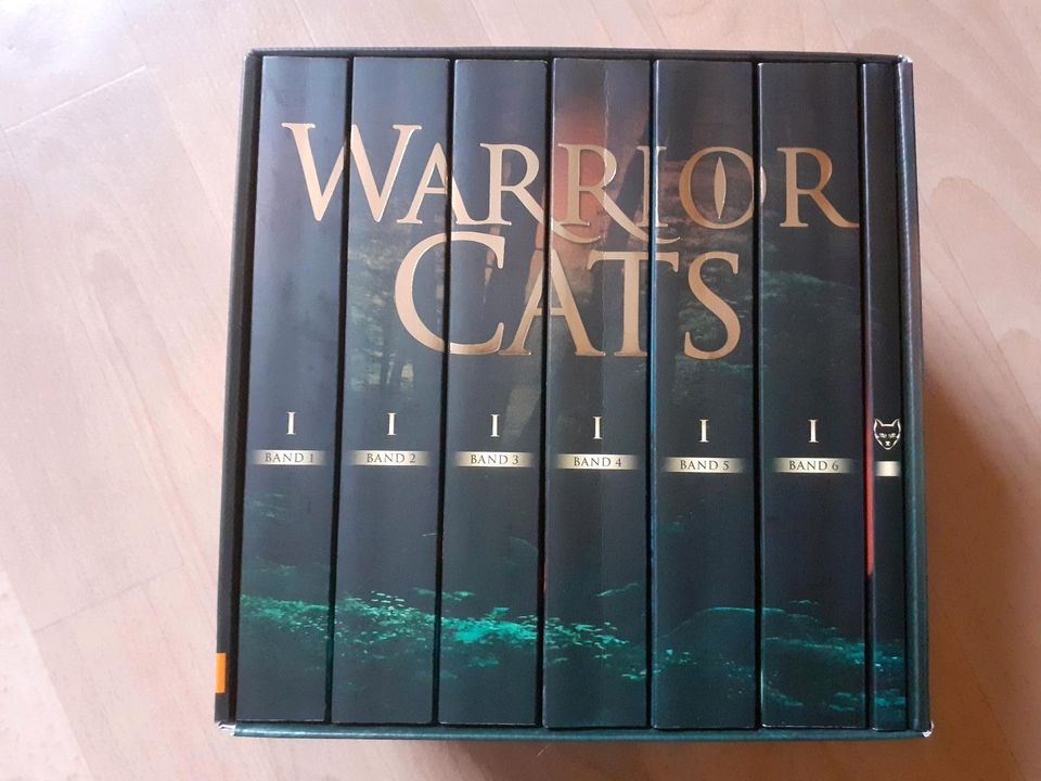 Warrior Cats Staffel 1, Schmuckschuber inkl. Kurzgeschichte in Morschen