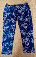 Schöne Hose mit Paisleymuster von S. Gr.44 Nordrhein-Westfalen - Brakel Vorschau