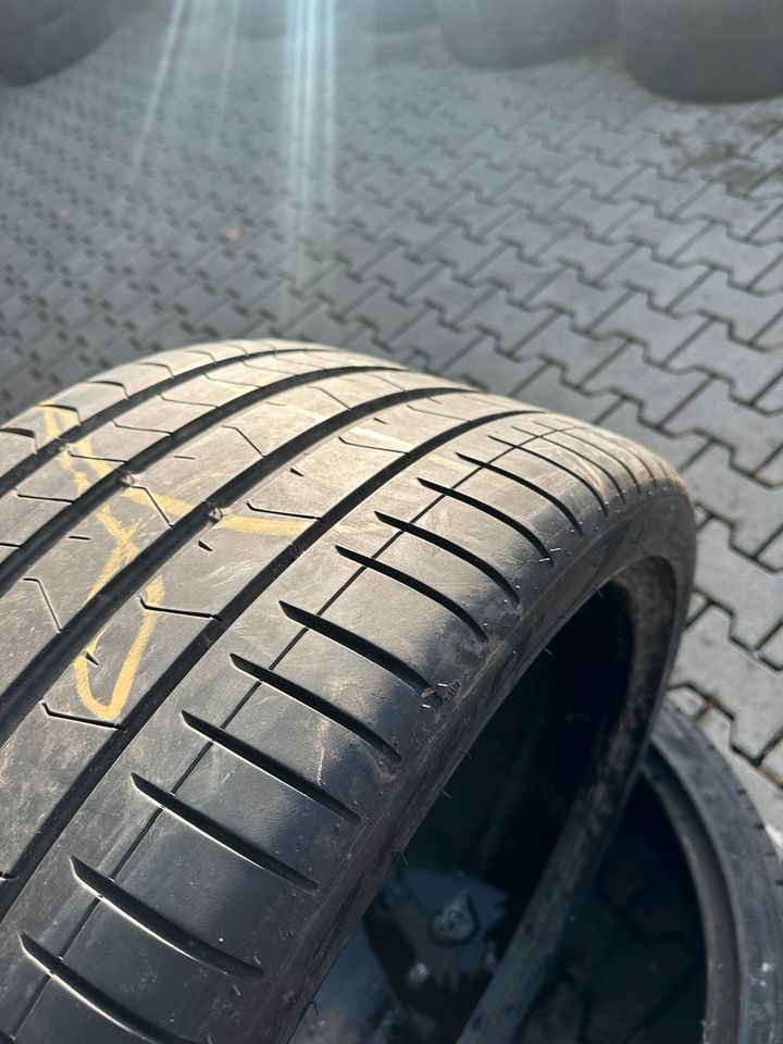 2x 315 30 R22 107Y Pirelli Sommerreifen in Usingen