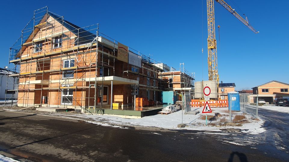 Sehr helle 3,5-Zimmerwohnung in Neubau für Paare/kleine Familien in Schemmerhofen