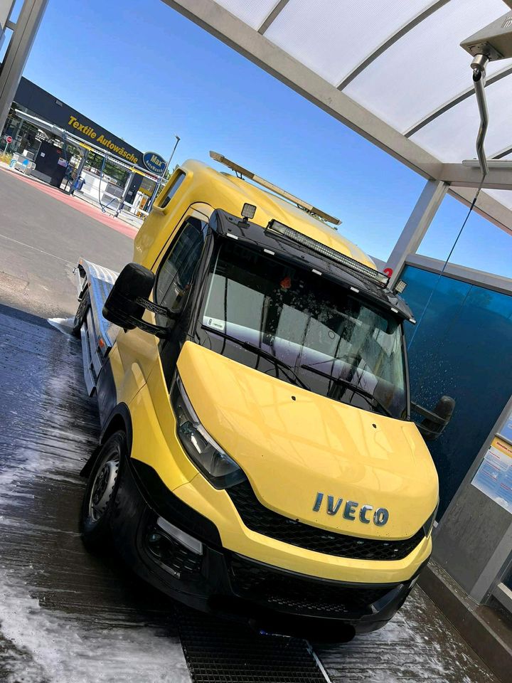 Iveco Daily 3.0 Biturbo 35-210PS Abschlepp Modell 2015 AHK 3.5T in Berlin