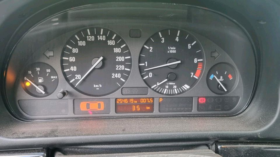 BMW 520i Automatik,2.0 Benzin,Läuft TOP,Keine Tüv,EXPORT,BASTLER in Gelsenkirchen