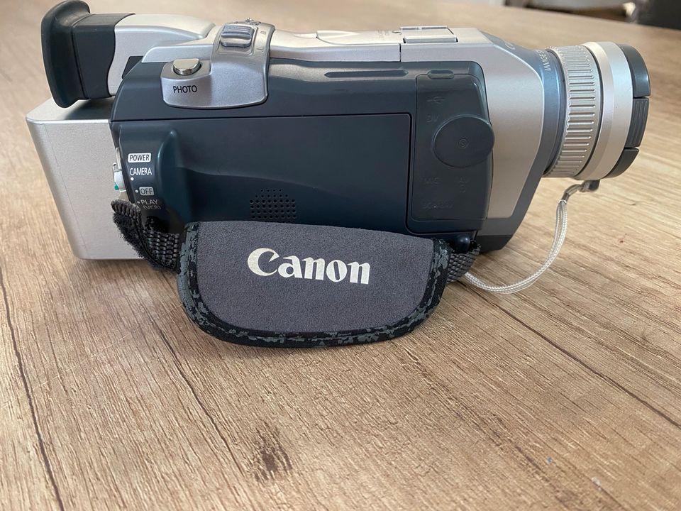 Canon Videokamera MVX100i in Berlin