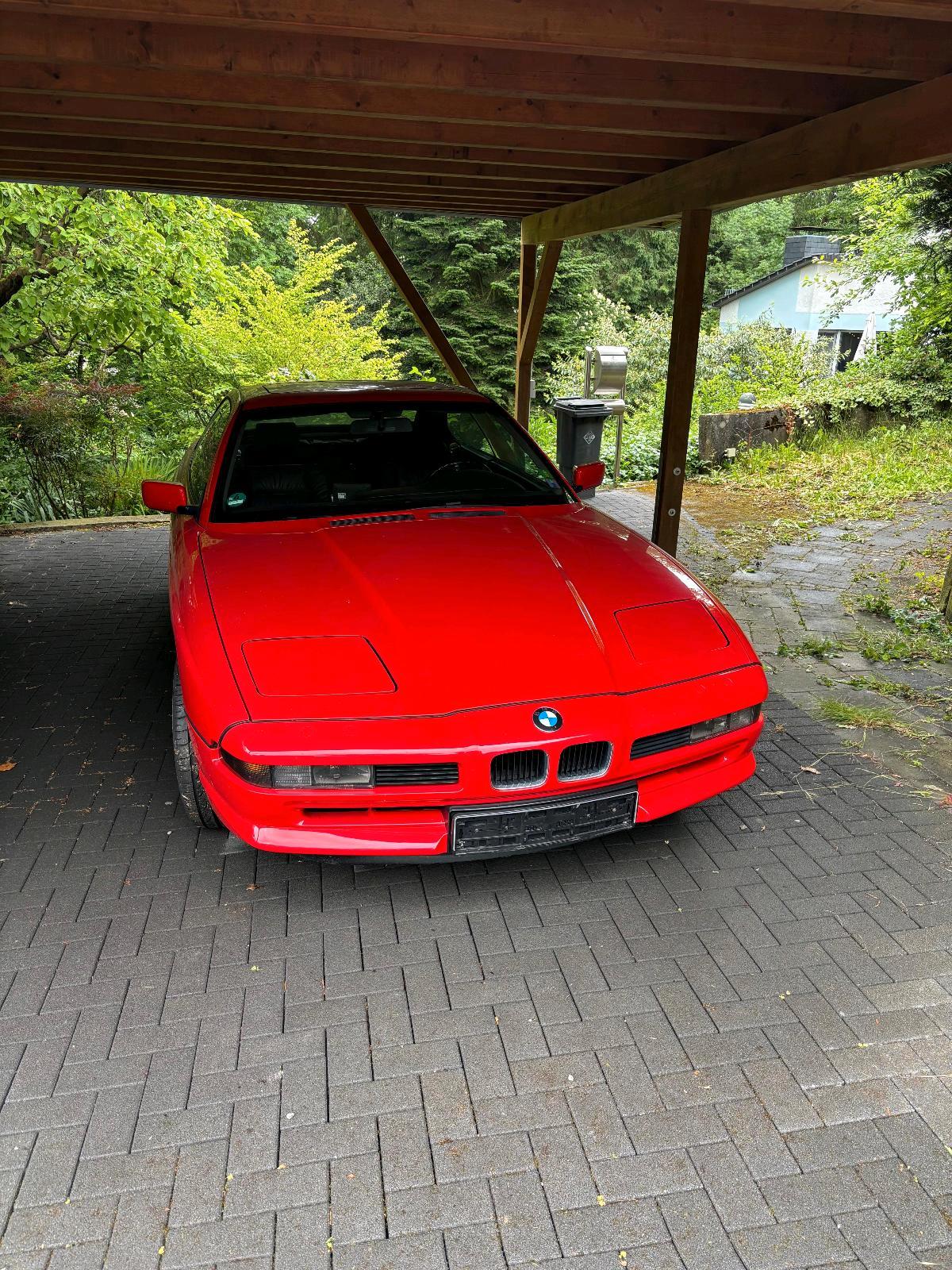 Abbildung des Autos BMW 850i Sport-Coupé V12…