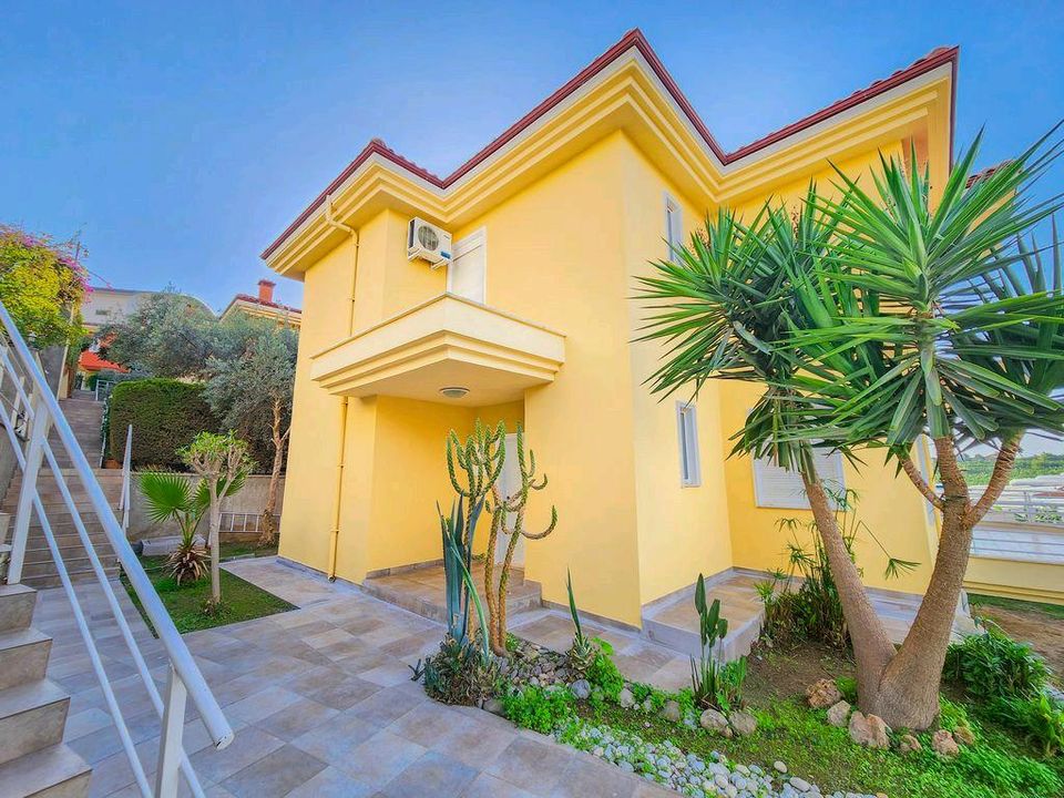 Schnäppchen Angebot: Exklusive Villa mit privilegierter Lage in Kargıcak, Alanya in München