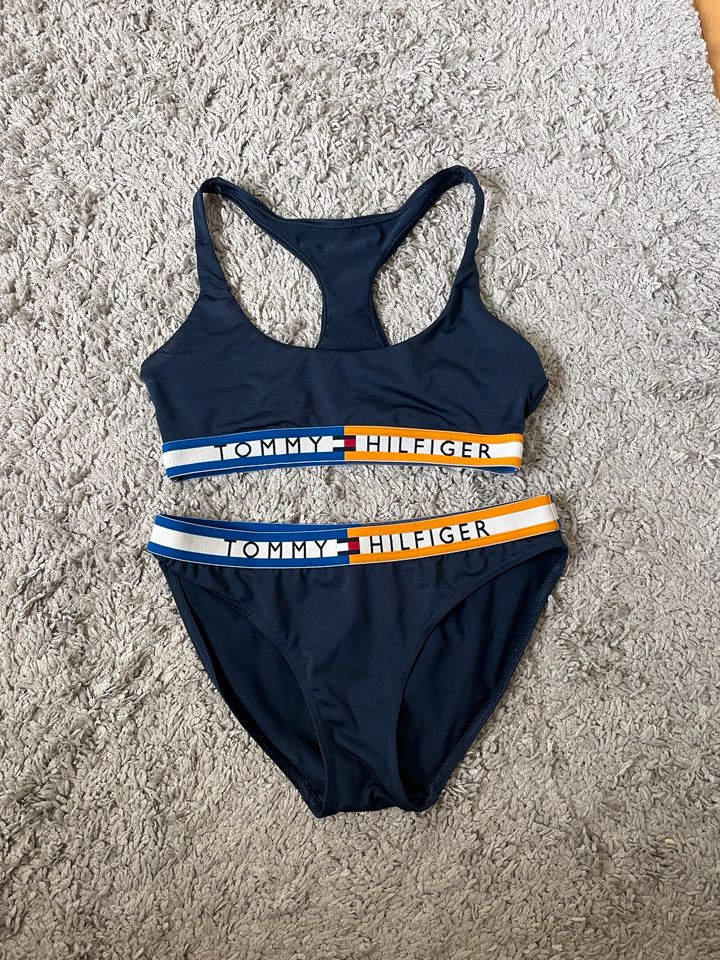 Tommy Hilfiger Bikini Hose und Top mit Logo Größe S in Osnabrück