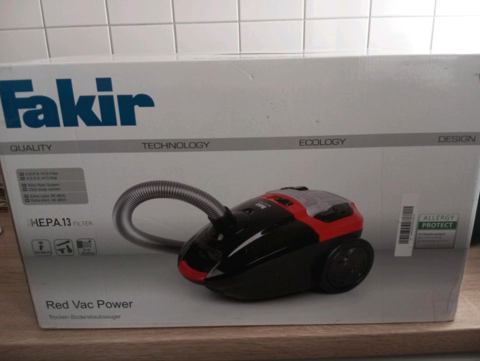 Fakir Bodenstaubsauger red vac power, 700 w,  Mit OVP in Sigmaringen