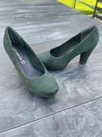Tamaris High Heels Gr. 39 Wildleder dunkelgrün Plateausohle Schleswig-Holstein - Preetz Vorschau