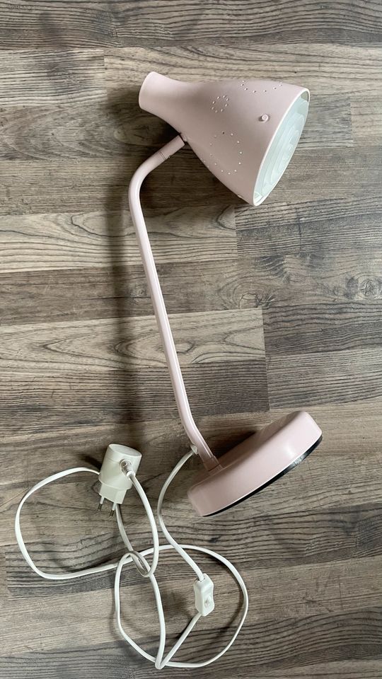 Lampe von Ikea „Snöig“  Rosa Tischlampe Typ A0901 in Woltersdorf