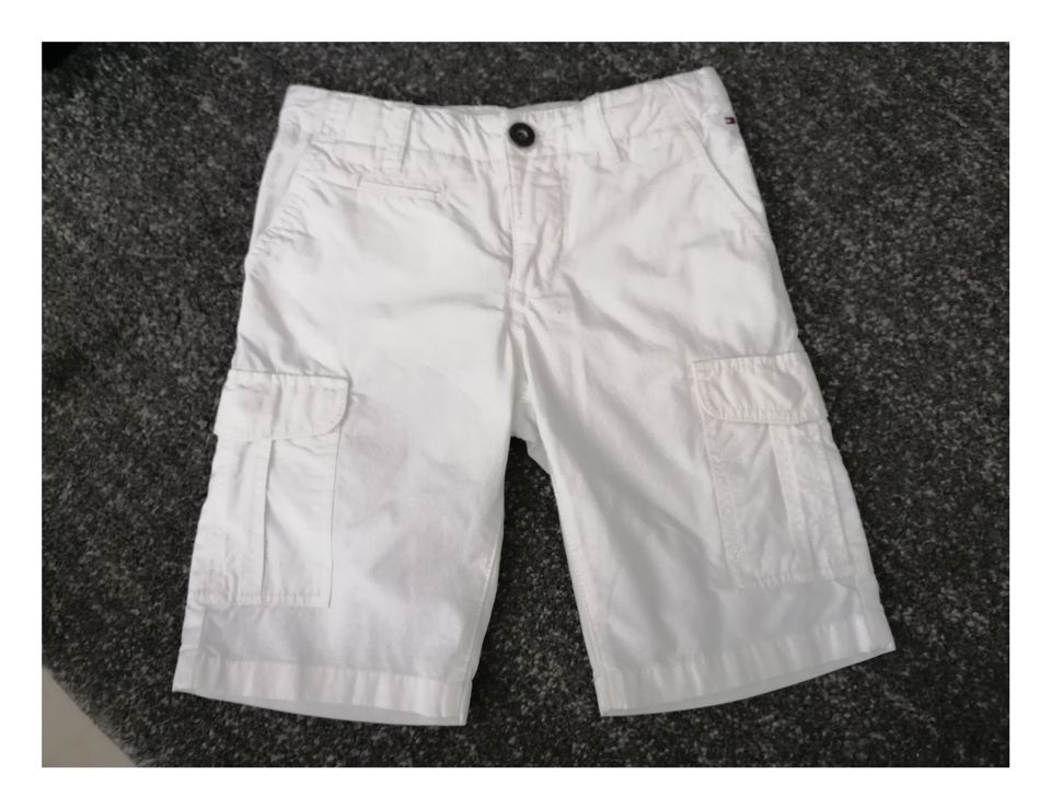 Tommy Hilfiger Shorts Bermuda Gr. 8 128 Weiß wie neu in Pulheim