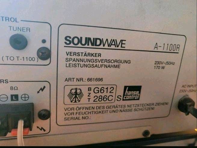 Hifi Geräte Verstärker,Tape und Tuner mit zwei Lautsprecher in Essen