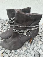 Tamaris Stiefelette Gr. 41 Stiefel Schuhe High Heels Nordrhein-Westfalen - Swisttal Vorschau