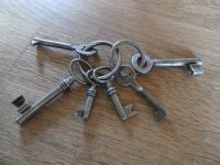 altes Schlüsselbund mit 6 Türschlüssel Hessen - Lichtenfels Vorschau
