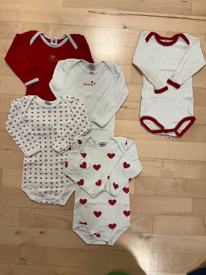 4+1 Setpreis Langarm Bodies Petit Bateau 80 cm in Freiburg im Breisgau