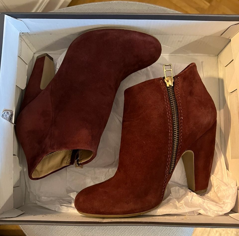 Akira by Görtz Wildleder Stiefeletten Boots Booties Dunkelrot 36 in Hamburg