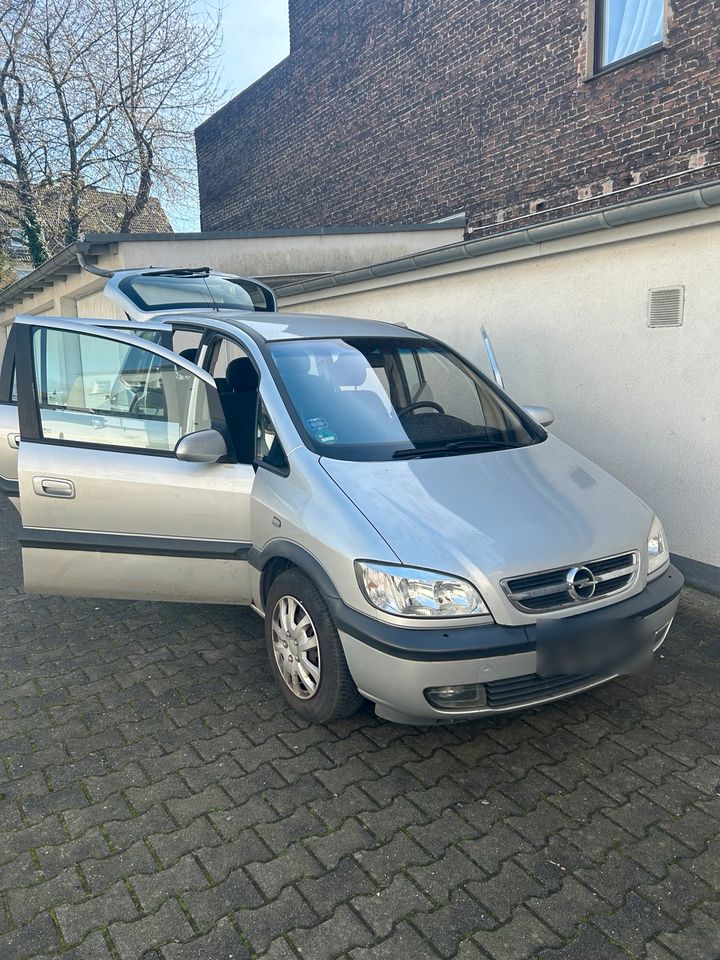 Opel Zafira 1.8 125 PS 7 Sitze TÜV 03-2025 in Essen