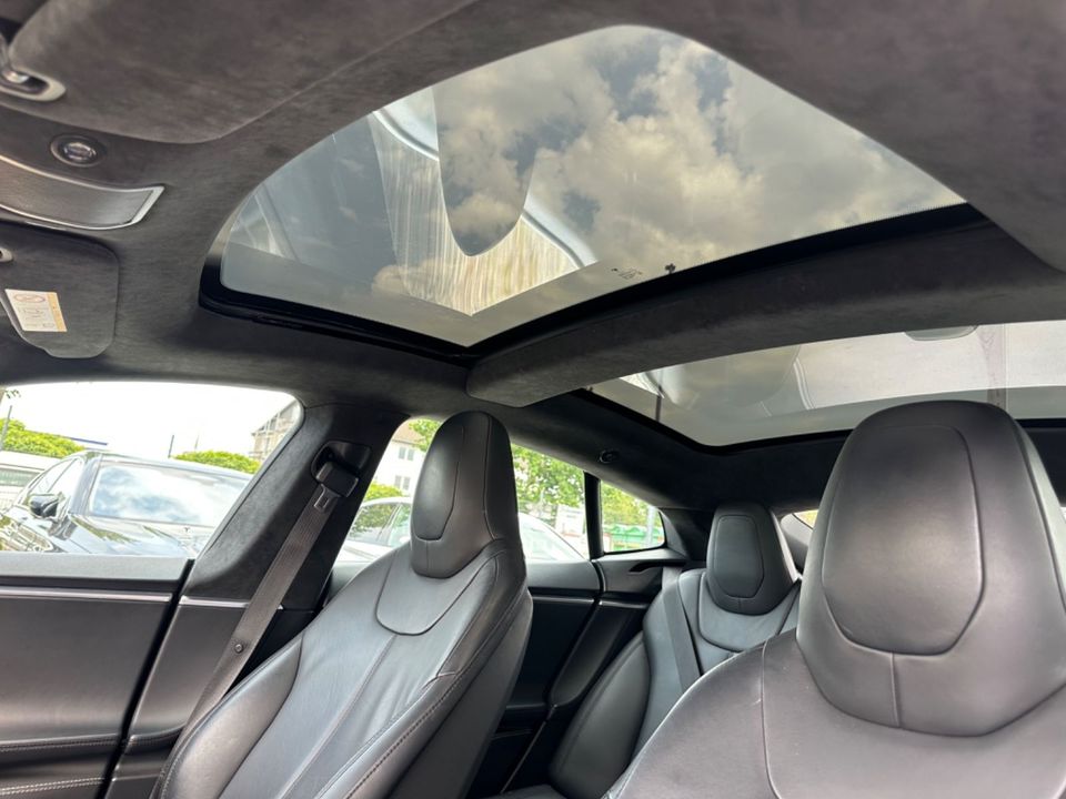 Tesla Model S 85D * Batterie überholt * Panorama in Bad Oldesloe